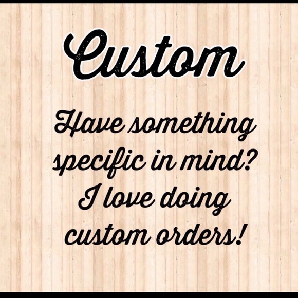 Custom Made Wreaths - Picture 1 of 2